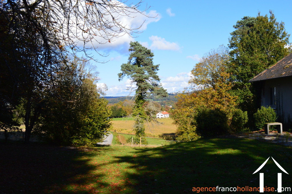 Kasteel te koop chateauneuf la foret, limousin, Li724 Afbeelding - 34