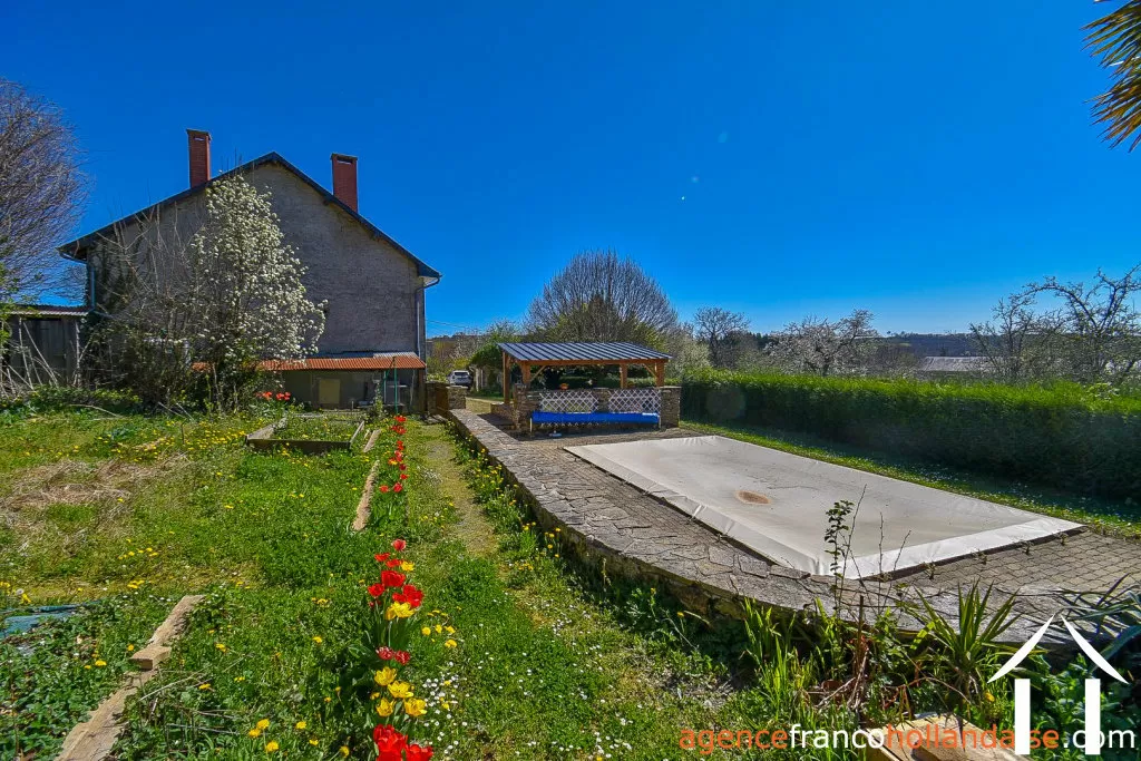 Bezit 1 hectare ++ te koop la croisille sur briance, limousin, Li894 Afbeelding - 23