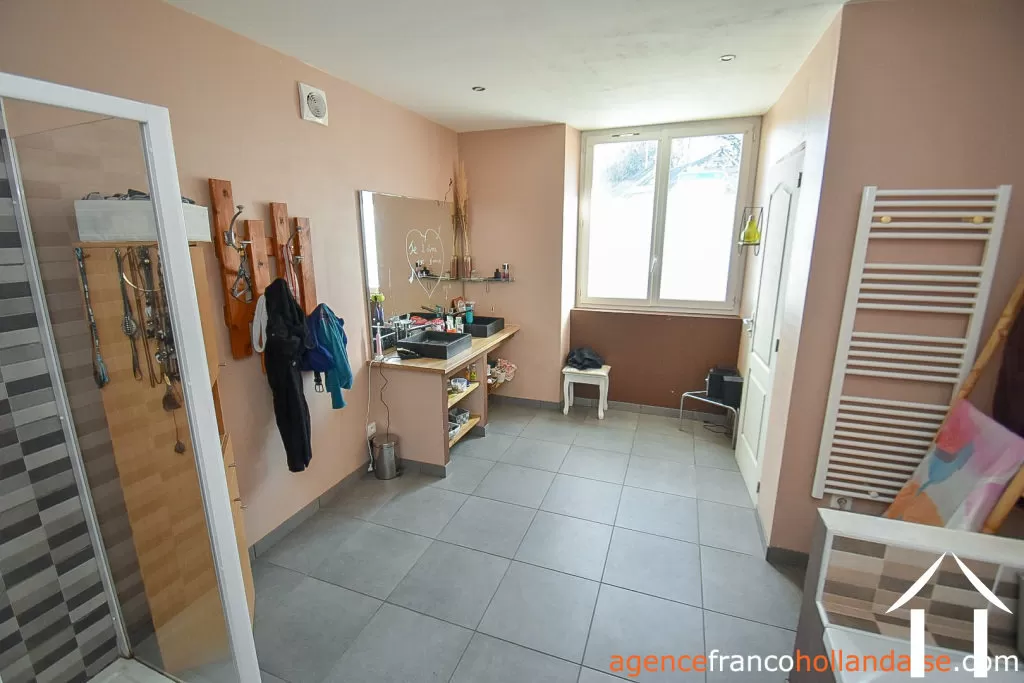 Woonhuis te koop , Li965 Afbeelding - 19