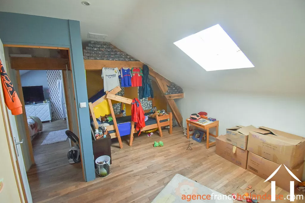 Woonhuis te koop , Li965 Afbeelding - 30