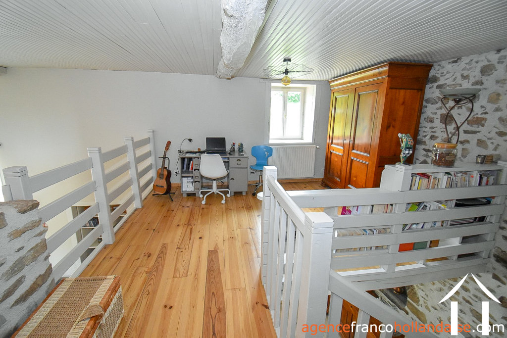 Woonhuis te koop chateauneuf la foret, limousin, Li990 Afbeelding - 23