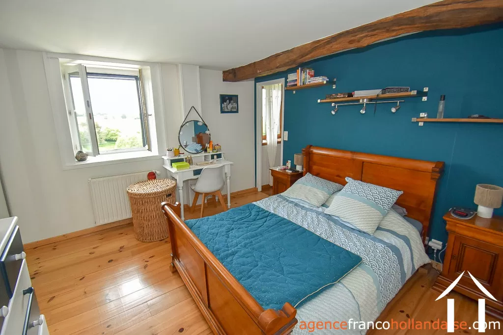 Woonhuis te koop chateauneuf la foret, limousin, Li990 Afbeelding - 27