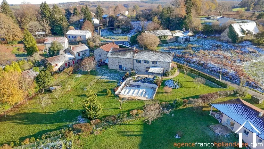 Woonhuis te koop chateauneuf la foret, limousin, Li990 Afbeelding - 49