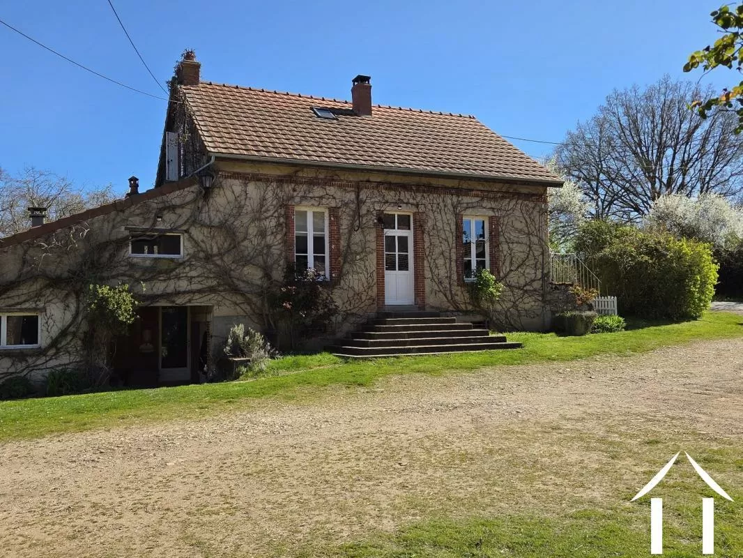 Paardenboerderij te koop maillet, auvergne, AP030071080 Afbeelding - 1