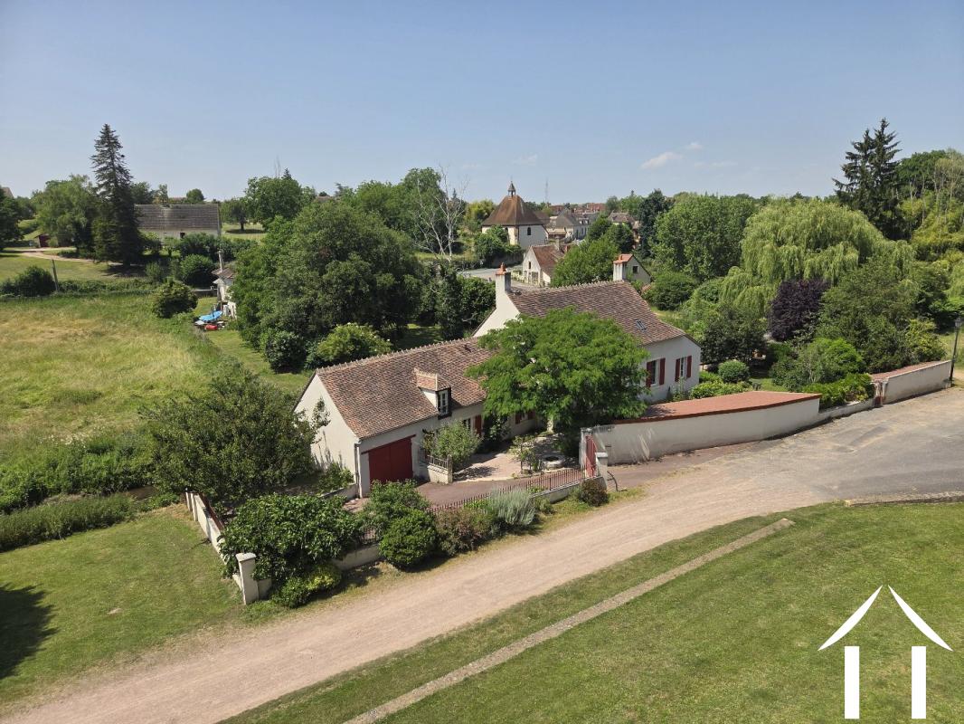 Woonhuis te koop ainay le chateau, auvergne, AP030071108 Afbeelding - 2