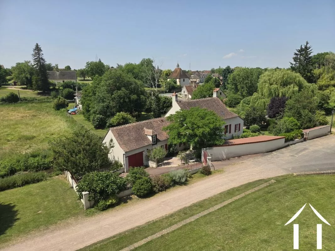 Woonhuis te koop ainay le chateau, auvergne, AP030071108 Afbeelding - 2