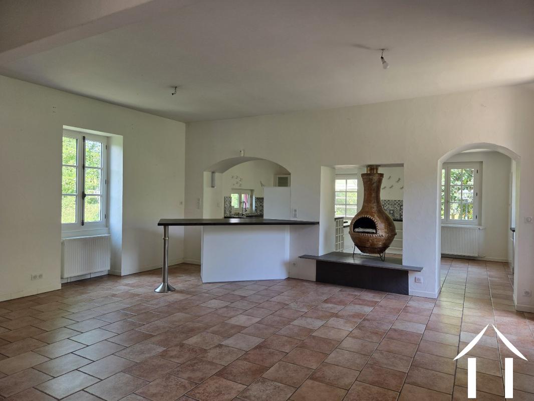 Woonhuis te koop ainay le chateau, auvergne, AP030071108 Afbeelding - 3