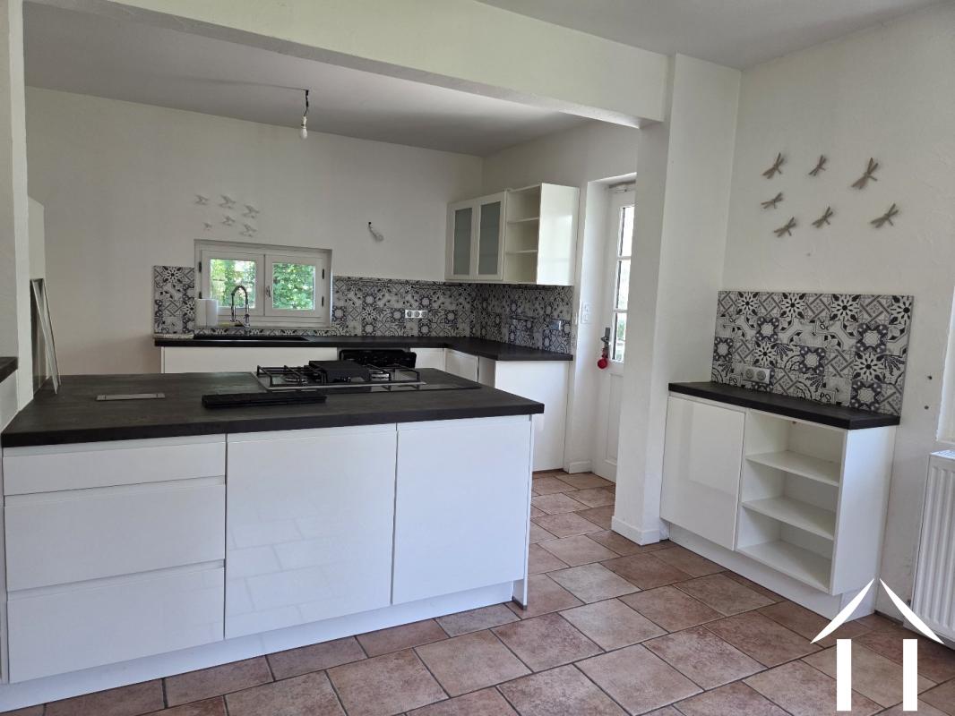 Woonhuis te koop ainay le chateau, auvergne, AP030071108 Afbeelding - 4