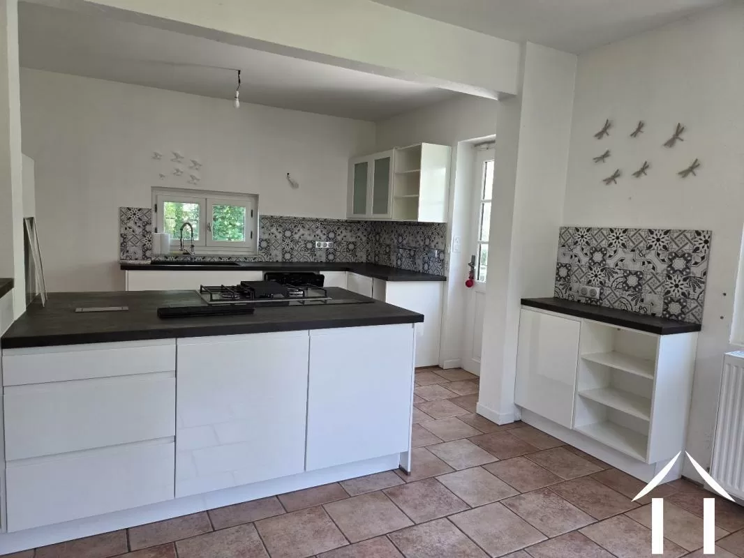 Woonhuis te koop ainay le chateau, auvergne, AP030071108 Afbeelding - 4