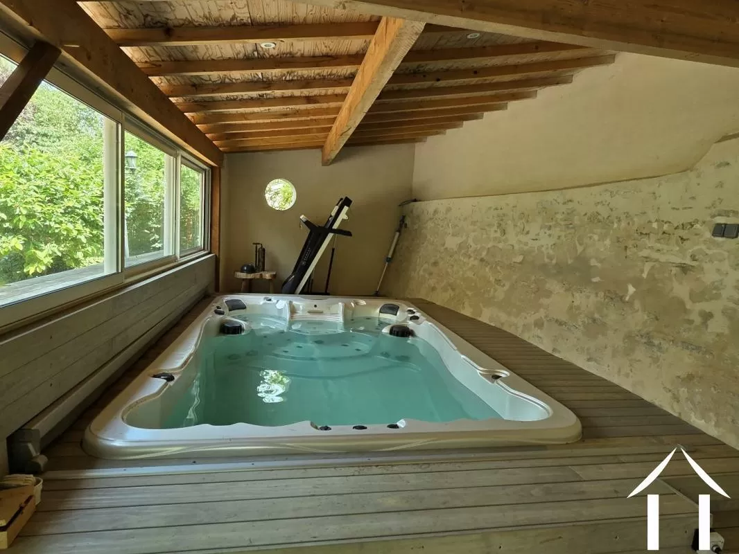 Woonhuis te koop ainay le chateau, auvergne, AP030071108 Afbeelding - 7