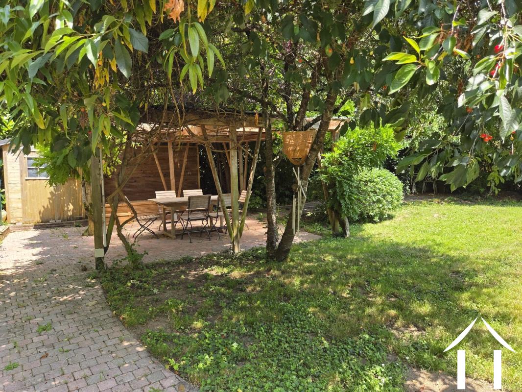 Woonhuis te koop ainay le chateau, auvergne, AP030071108 Afbeelding - 9