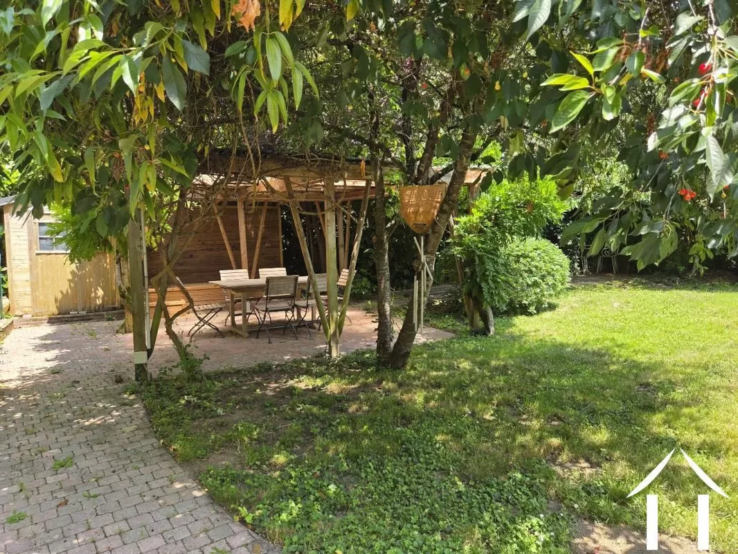 Woonhuis te koop ainay le chateau, auvergne, AP030071108 Afbeelding - 9