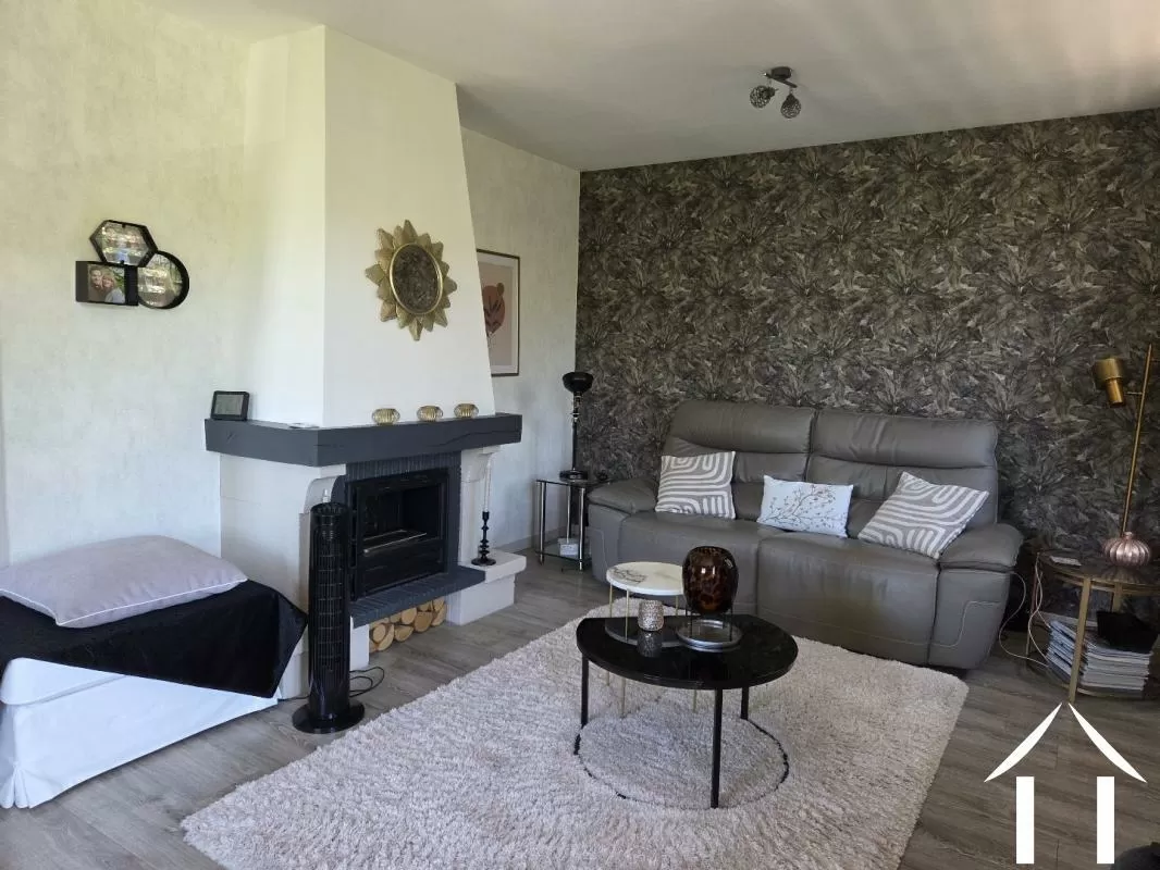 Dorpshuis te koop creuzier le vieux, auvergne, AP030071119 Afbeelding - 3