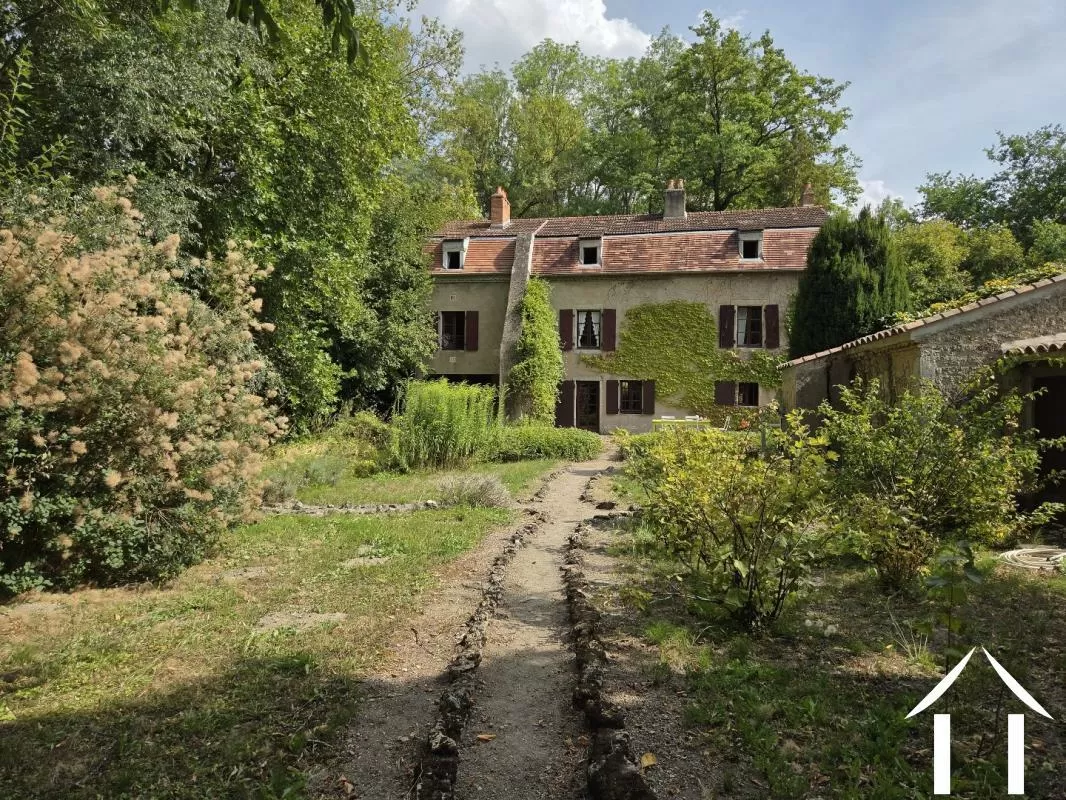 Molen te koop monteignet sur l andelot, auvergne, AP030071121 Afbeelding - 1