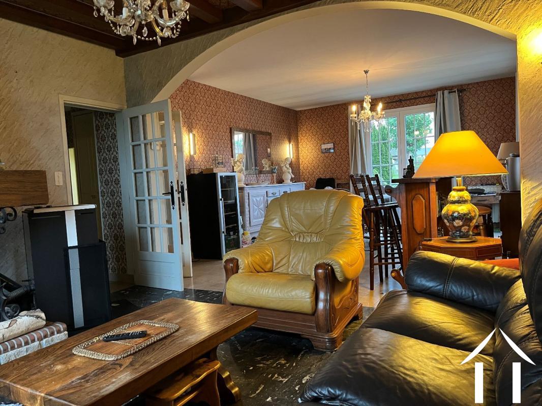 Woonhuis te koop lurcy levis, auvergne, AP030071139 Afbeelding - 4