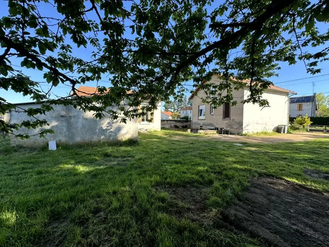 Bezit 1 hectare ++ te koop abrest, auvergne, AP030071164 Afbeelding - 1
