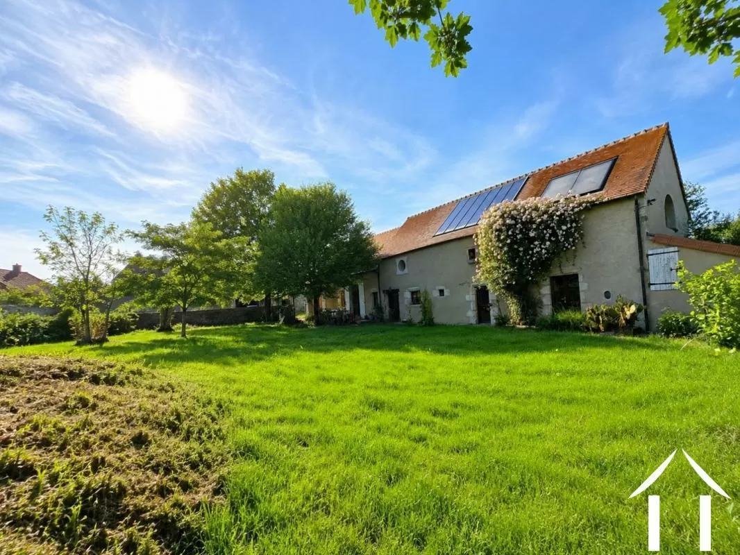 Woonboerderij te koop chantelle, auvergne, AP030071179 Afbeelding - 1