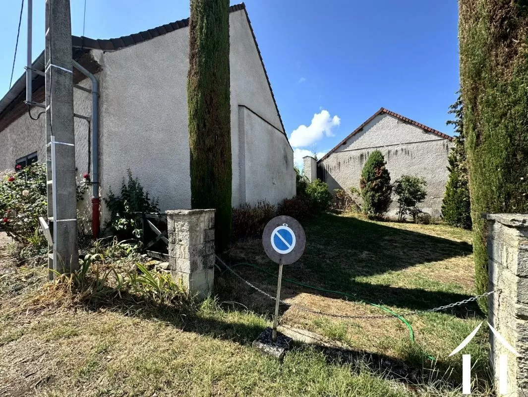 Woonhuis te koop cusset, auvergne, AP030071188 Afbeelding - 11