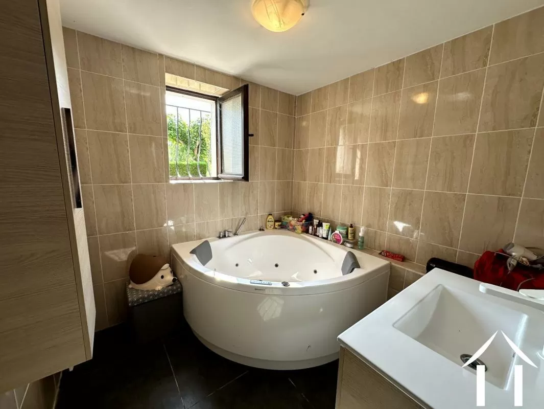 Woonhuis te koop rongeres, auvergne, AP030071193 Afbeelding - 7