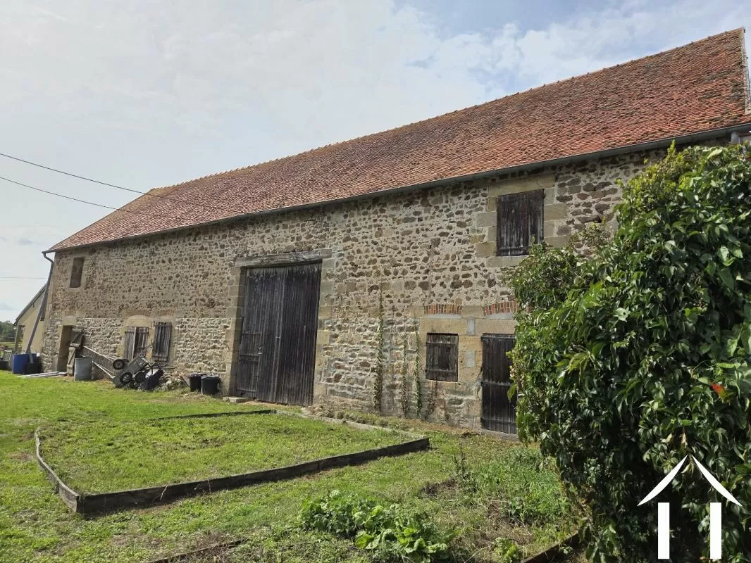 Bezit 1 hectare ++ te koop st hilaire, auvergne, AP030071195 Afbeelding - 6
