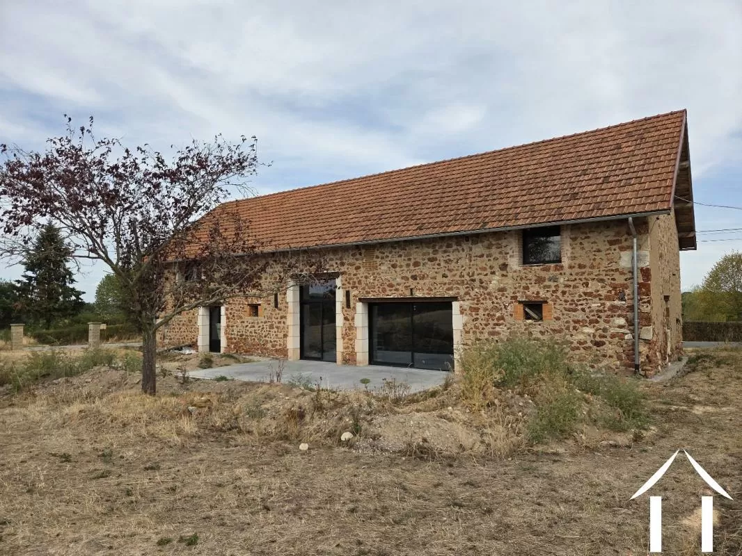 Bezit 1 hectare ++ te koop murat, auvergne, AP030071197 Afbeelding - 1