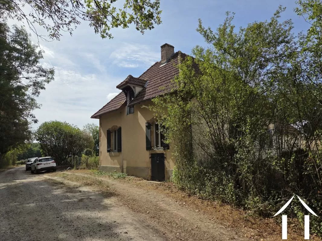 Kasteel te koop neuilly le real, auvergne, AP030071200 Afbeelding - 10