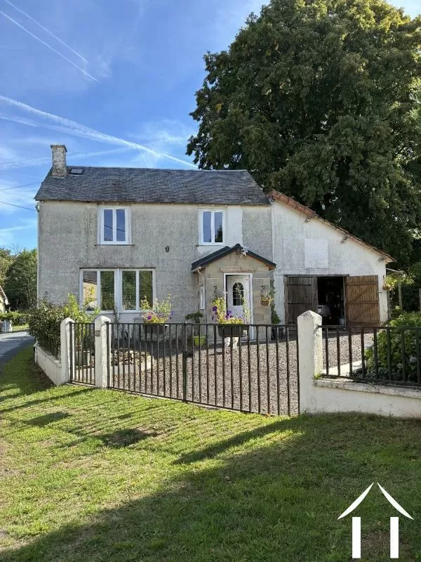 Woonhuis te koop briffons, auvergne, AP030071202 Afbeelding - 1