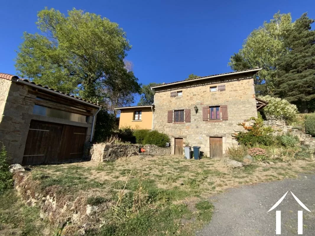 Authentiek stenen huis  te koop st genes la tourette, auvergne, AP030071206 Afbeelding - 1