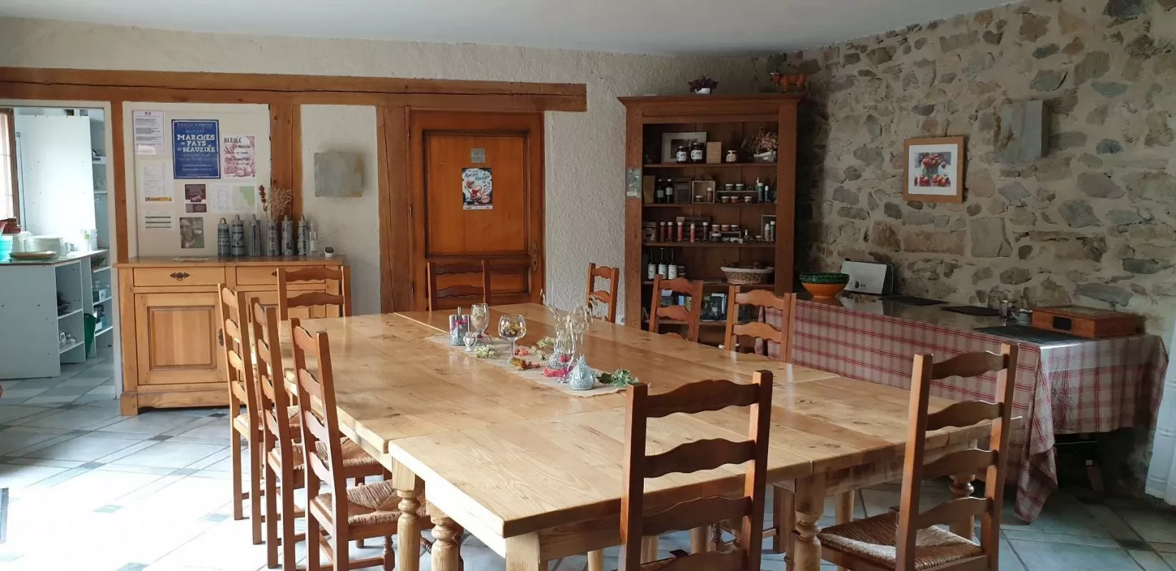 Bezit 1 hectare ++ te koop blesle, auvergne, AP03007902 Afbeelding - 4