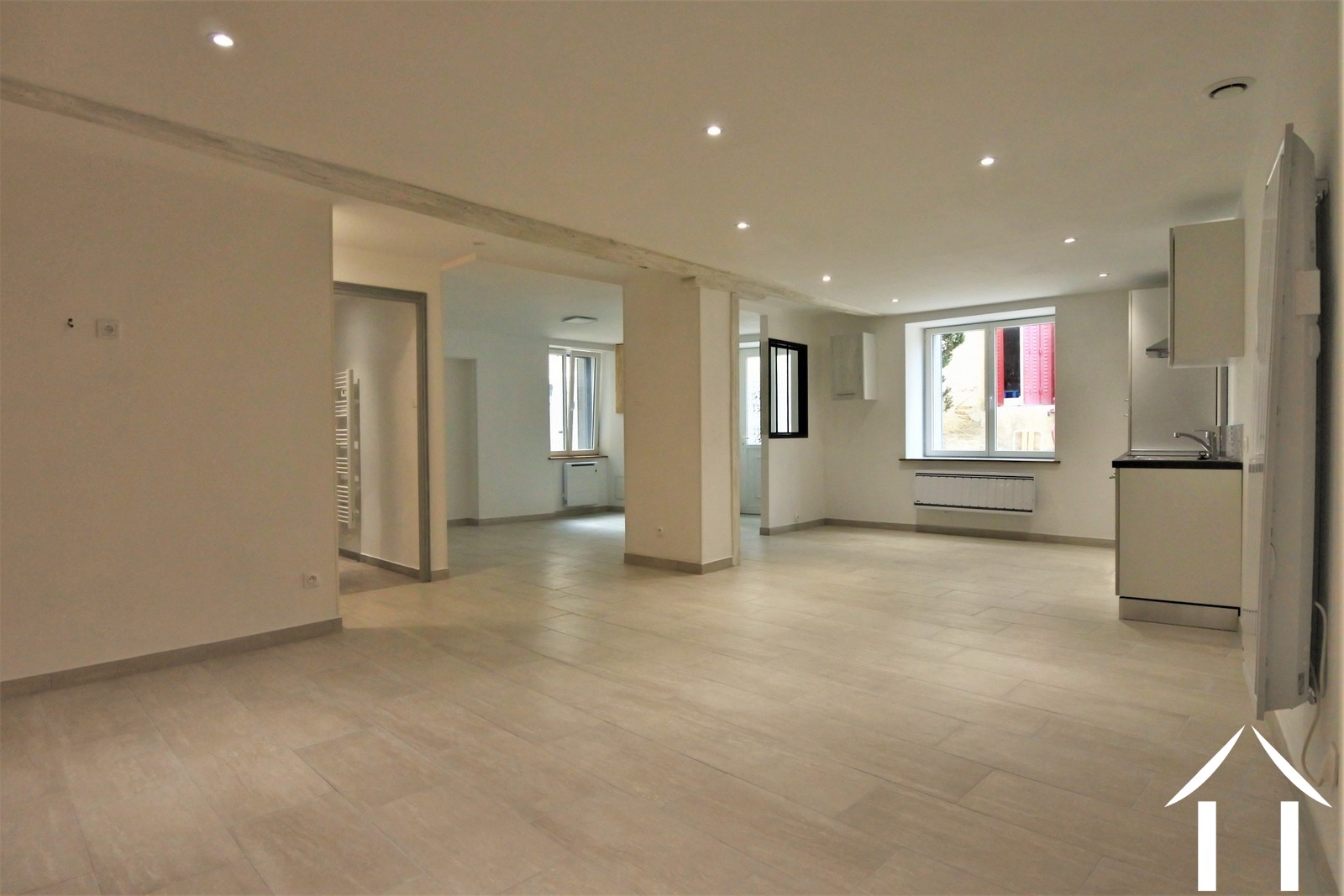 Dorpshuis te koop joncy, bourgogne, JP5135S Afbeelding - 2