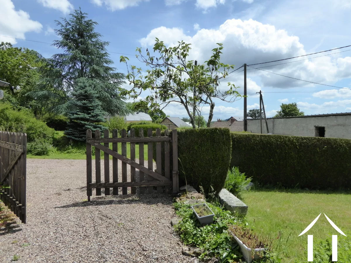 Authentiek stenen huis  te koop ouroux en morvan, bourgogne, MW5231L Afbeelding - 21