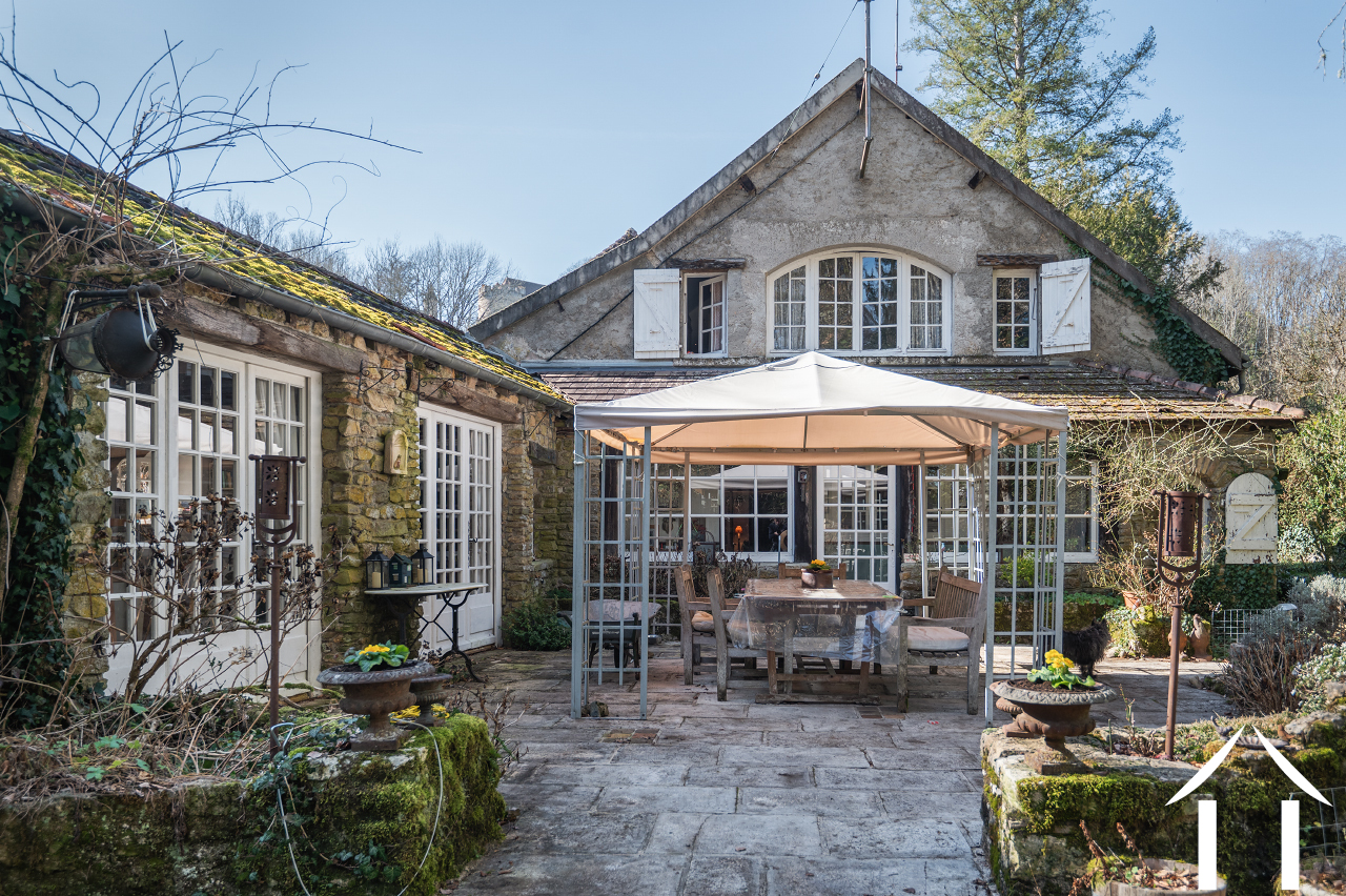 Woonhuis te koop couches, bourgogne, BH5395H Afbeelding - 1