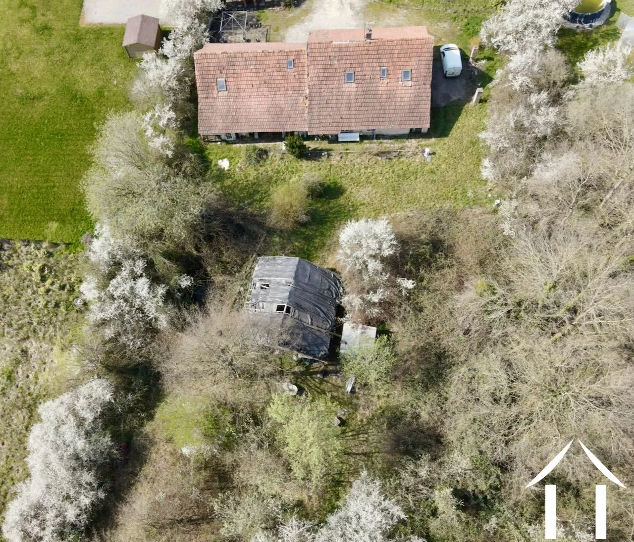 Woonhuis te koop diconne, bourgogne, BH5434H Afbeelding - 2