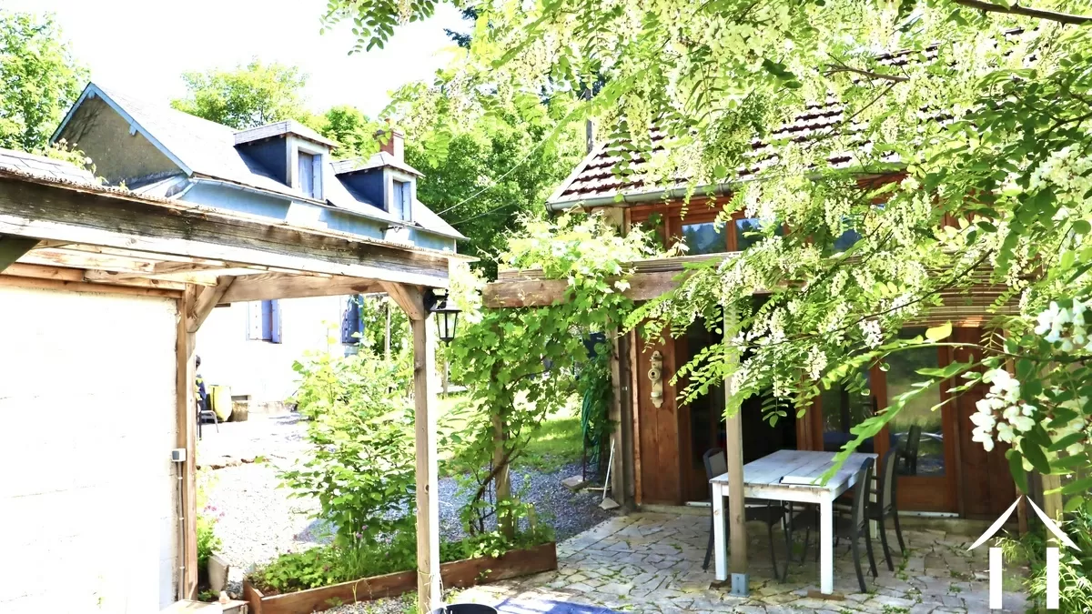 Authentiek stenen huis  te koop st saulge, bourgogne, CvH5515M Afbeelding - 23