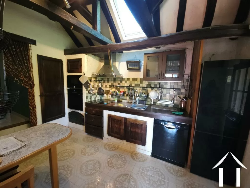 Karakterkeuken met nieuwe apparaten