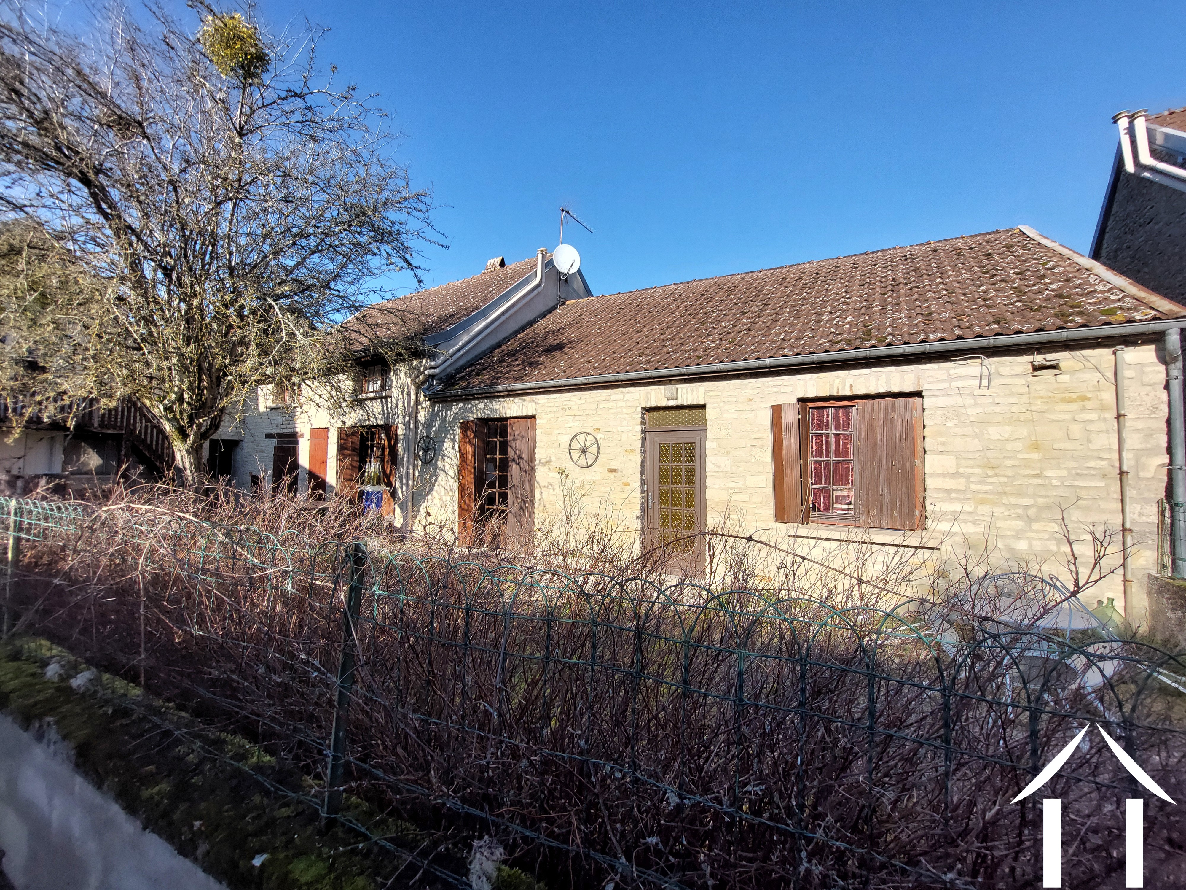 Woonhuis te koop griselles, bourgogne, BH5650H Afbeelding - 2