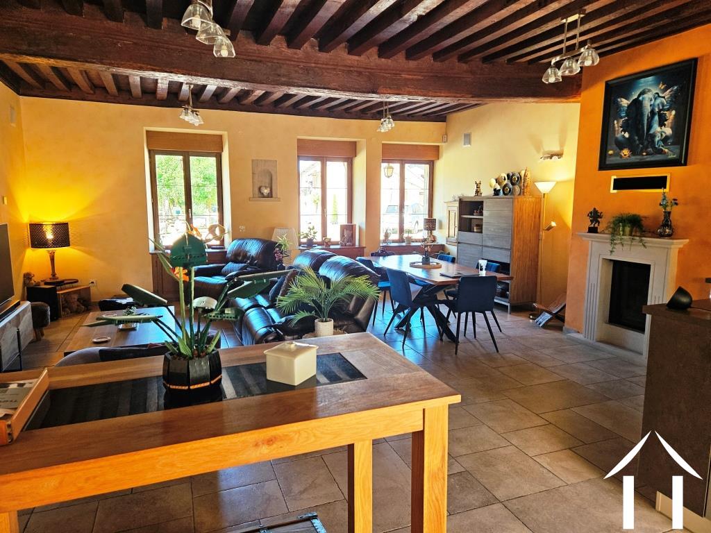 Ruime woonkamer
