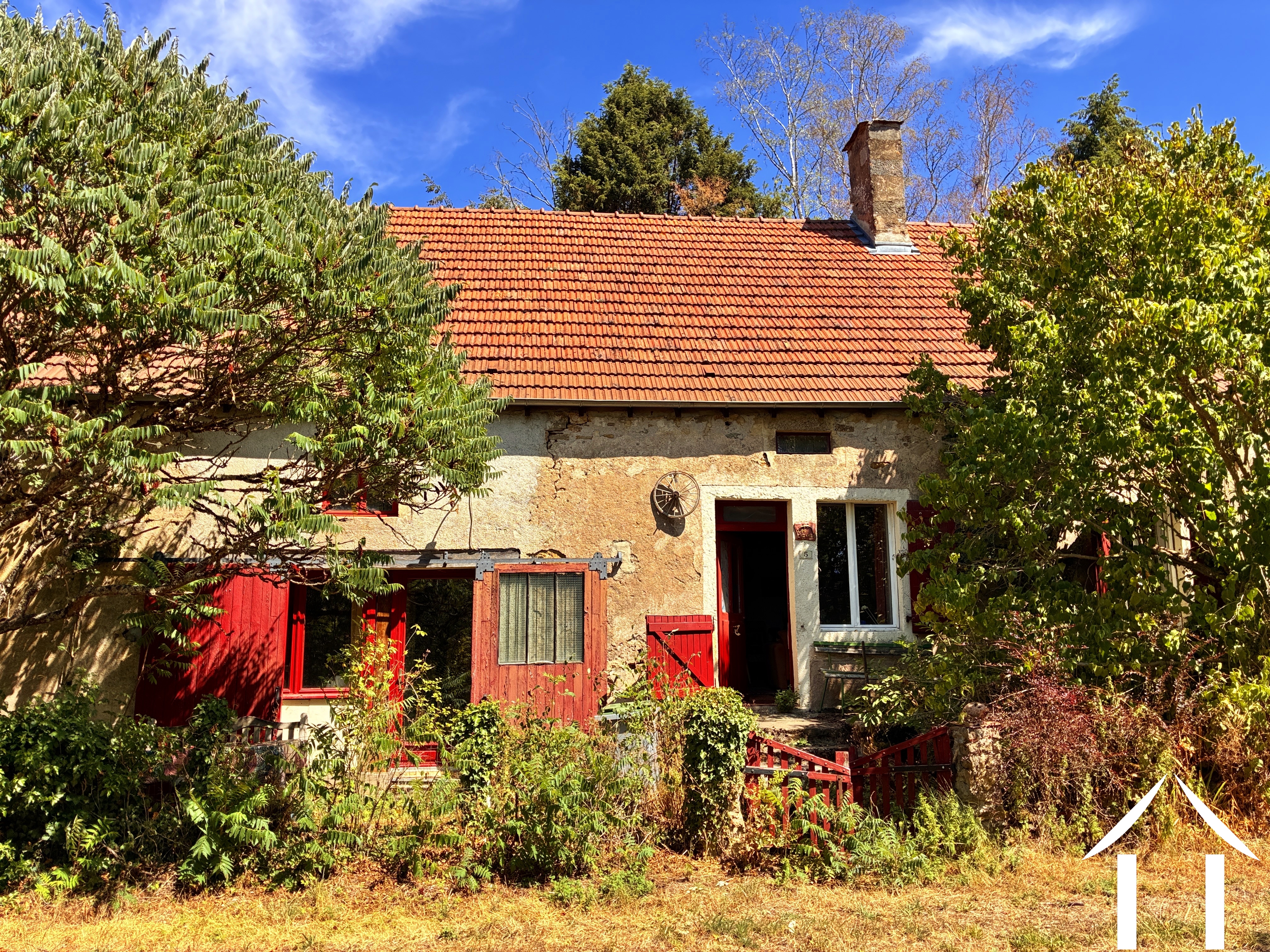 Woonhuis te koop la motte ternant, bourgogne, cvh5688 Afbeelding - 1