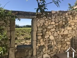 Authentiek stenen huis  te koop malemort du comtat, provence-alpen-côte d'azur, 11-2398 Afbeelding - 1
