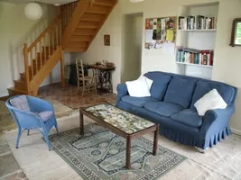 Cottage Salon