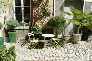courtyard sitting area/garden