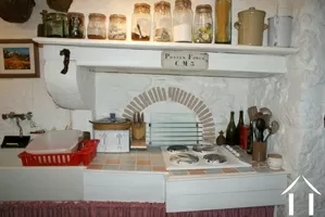kitchen fireplace;bread oven