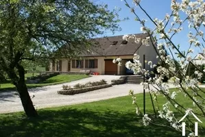Modern huis te koop pouilly en auxois, bourgogne, RT3792P Afbeelding - 1