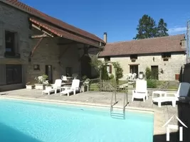 Delightful property with pool 