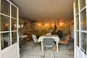 summer kitchen detached from the main house