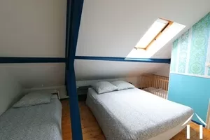2nd floor bedroom en suite