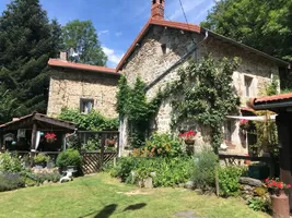 Cottage te koop ambert, auvergne, AP030071013 Afbeelding - 1