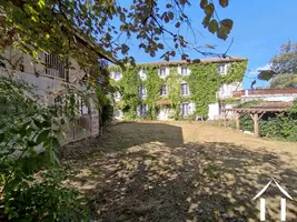 Maison de Maître te koop arconsat, auvergne, AP030071037 Afbeelding - 1