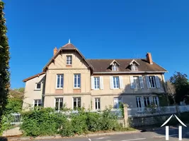 Authentiek stenen huis  te koop bessay sur allier, auvergne, AP030071041 Afbeelding - 1