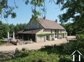 Woonhuis te koop louroux de beaune, auvergne, AP030071138 Afbeelding - 1
